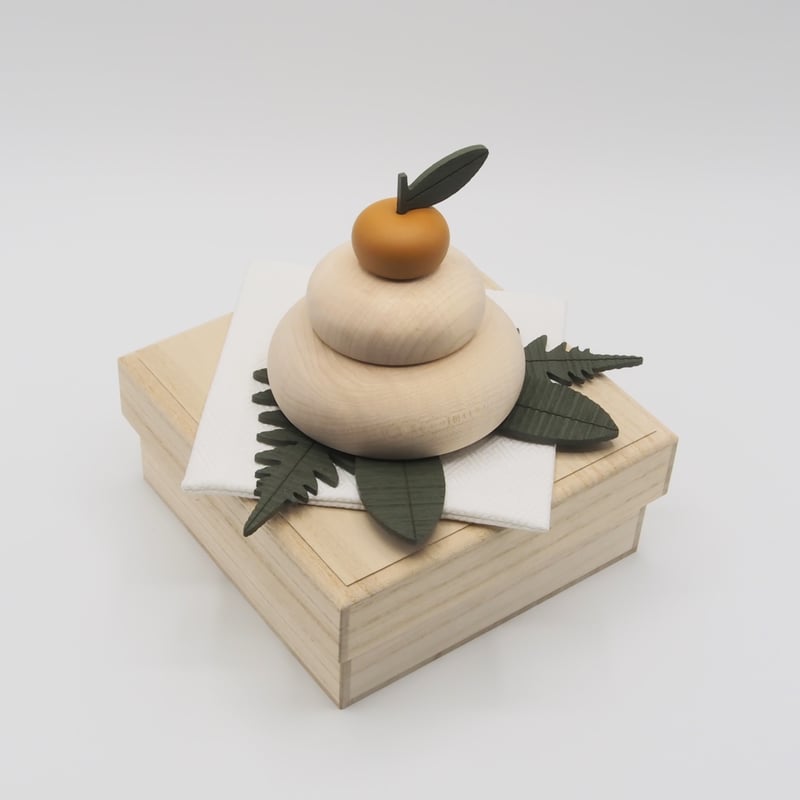 木の鏡餅 きのいい鏡餅 桐箱・金襴敷布付き | Atelier Alt