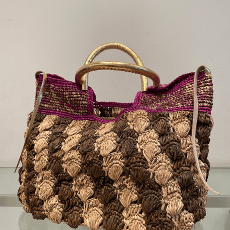 アポワンウテセ | STORES