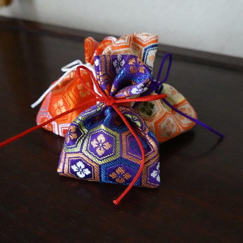 八重の菊 にほひ袋 | Kaori. incense. Kyoto STORE