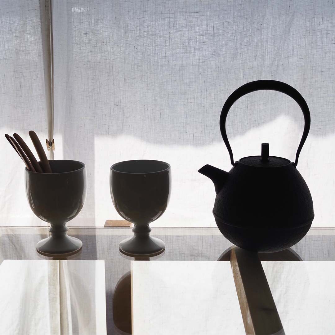 鉄瓶 Egg／空間鋳造 | やまいち