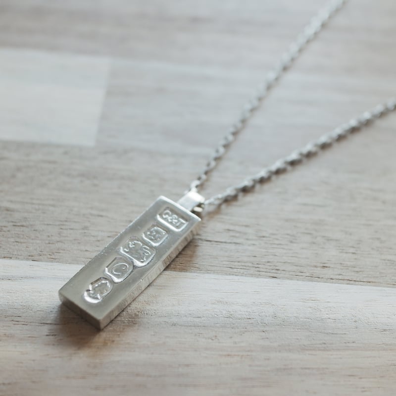 英国製 1977年 ヴィンテージ】シルバー インゴットネックレス ホール