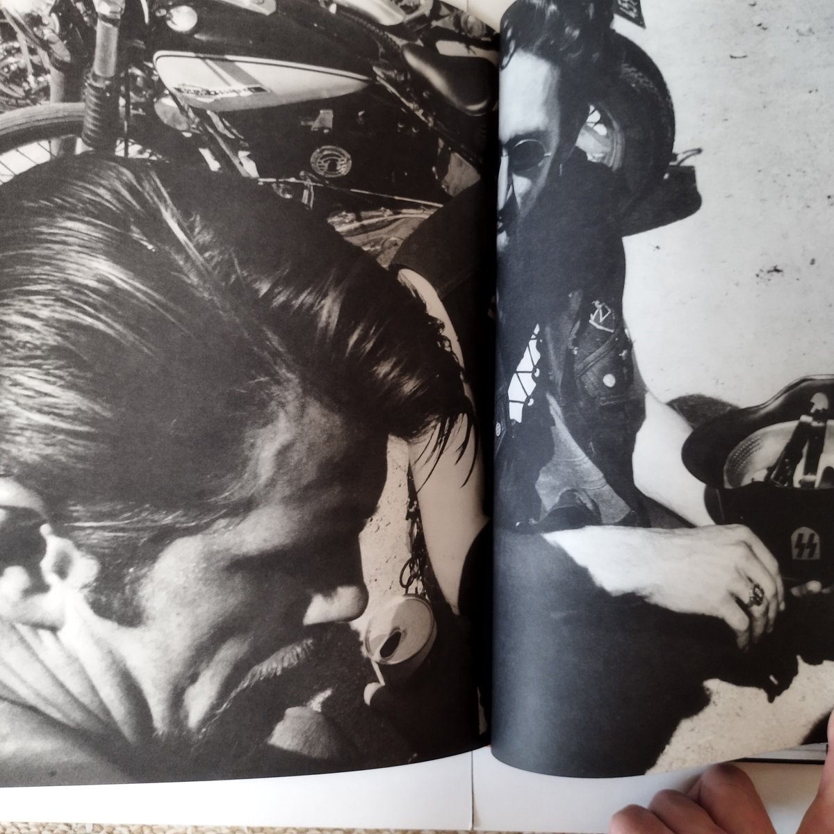 OUT OF THE SIXTIES』DENNIS HOPPER デニス・ホッパー写真集美品