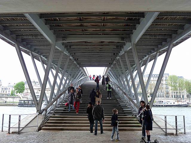 パリの魅力を感じてみよう～セーヌ川の橋 | パリナビ