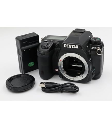 Amazon.co.jp: PENTAX デジタル一眼レフカメラ K200D ボディ : Electronics
