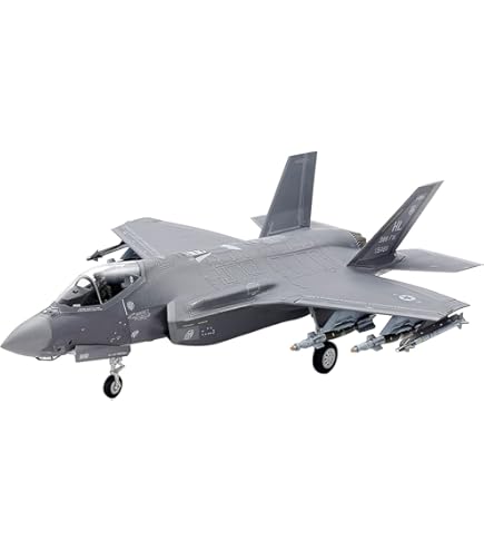 Amazon.co.jp: ハセガワ 1/72 航空自衛隊 三菱 F-2A 3SQ 60周年記念