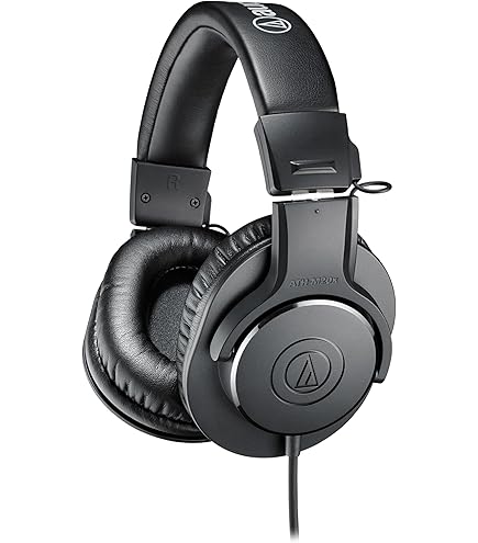 Amazon.co.jp: Audio-Technica ATH-EM700 BK Ear-Fit Headphones