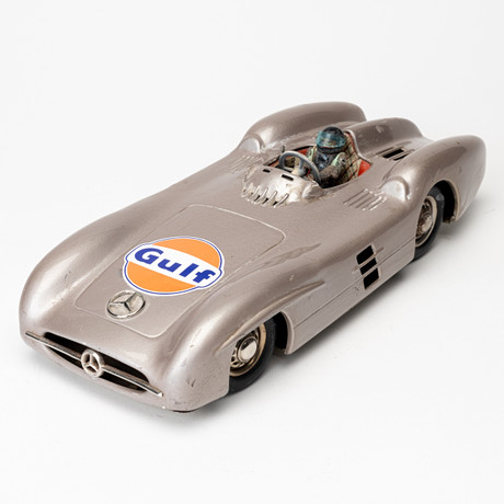 REVELL. Mercedes-Benz 300 SLR, 1993, scale 1:12. Toys - Toys