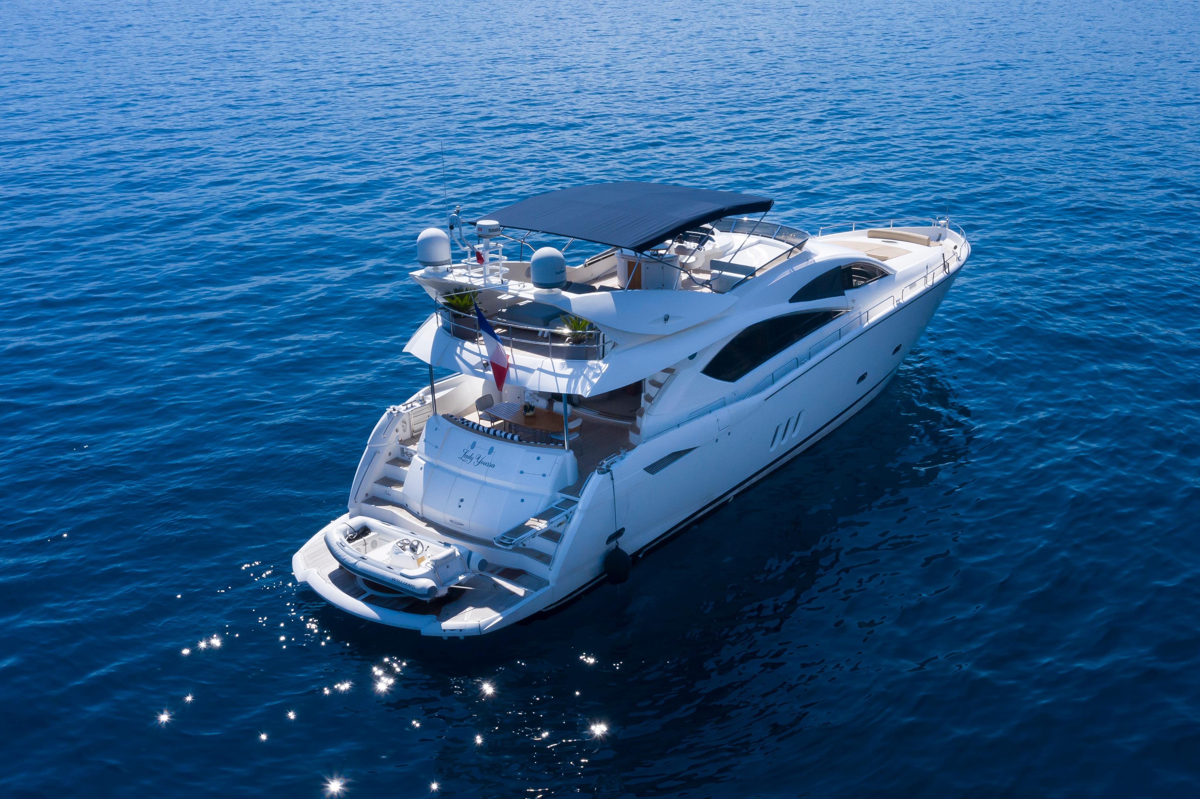 2003 85 4 Sunseeker 82 Yacht