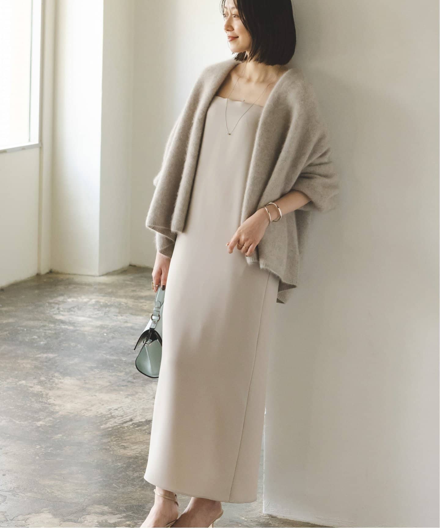 コンパクトサテンギャザーキャミワンピース（ワンピース）｜NOBLE