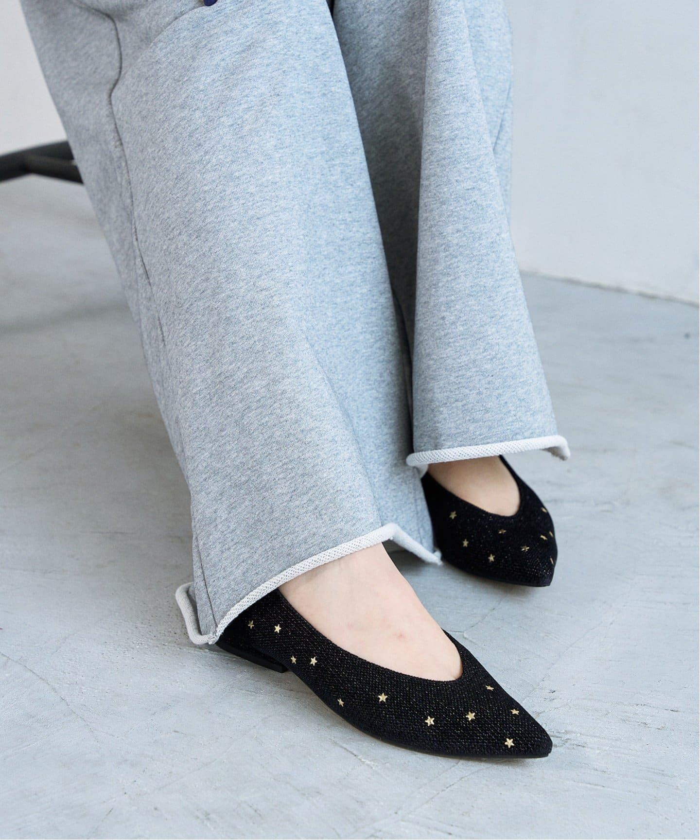 ポインテッドスタースタッズフラット（フラットシューズ）｜LE TALON