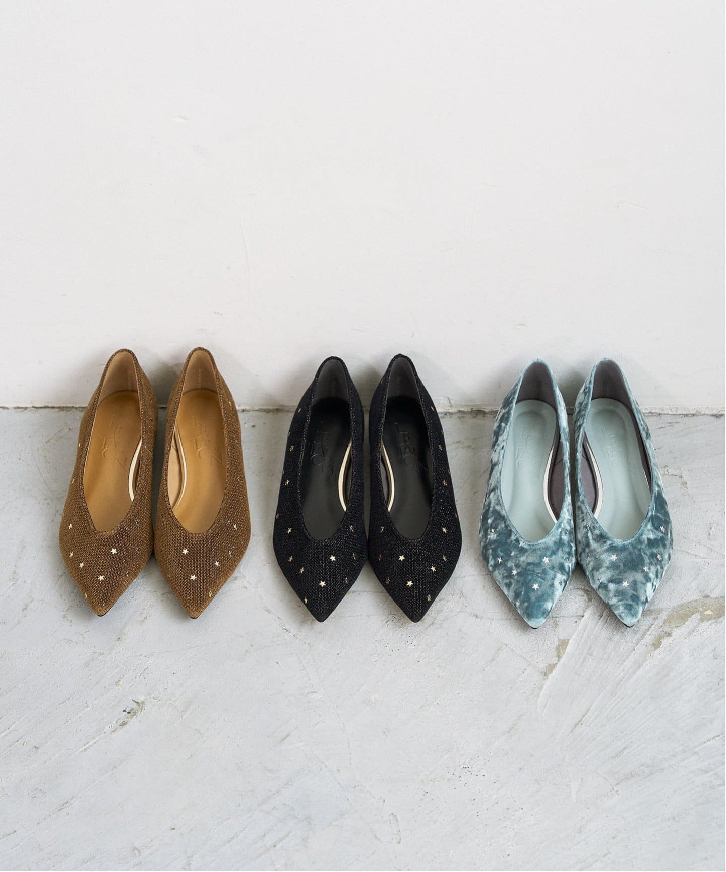 ポインテッドスタースタッズフラット（フラットシューズ）｜LE TALON