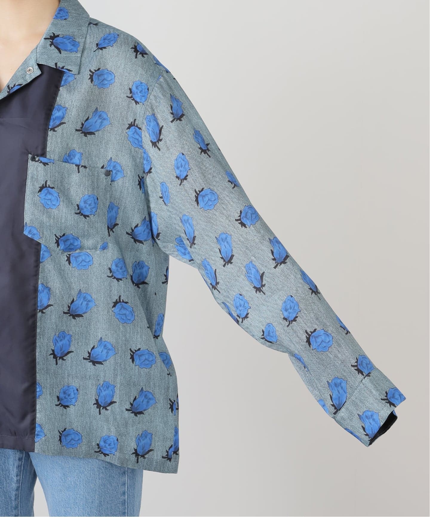 TOGA TOO/トーガトゥ】Inner print shirt：シャツ（シャツ／ブラウス