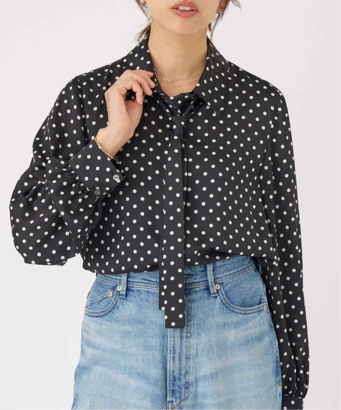 WEB限定/追加2》サテンドットタイ付ブラウス（シャツ／ブラウス