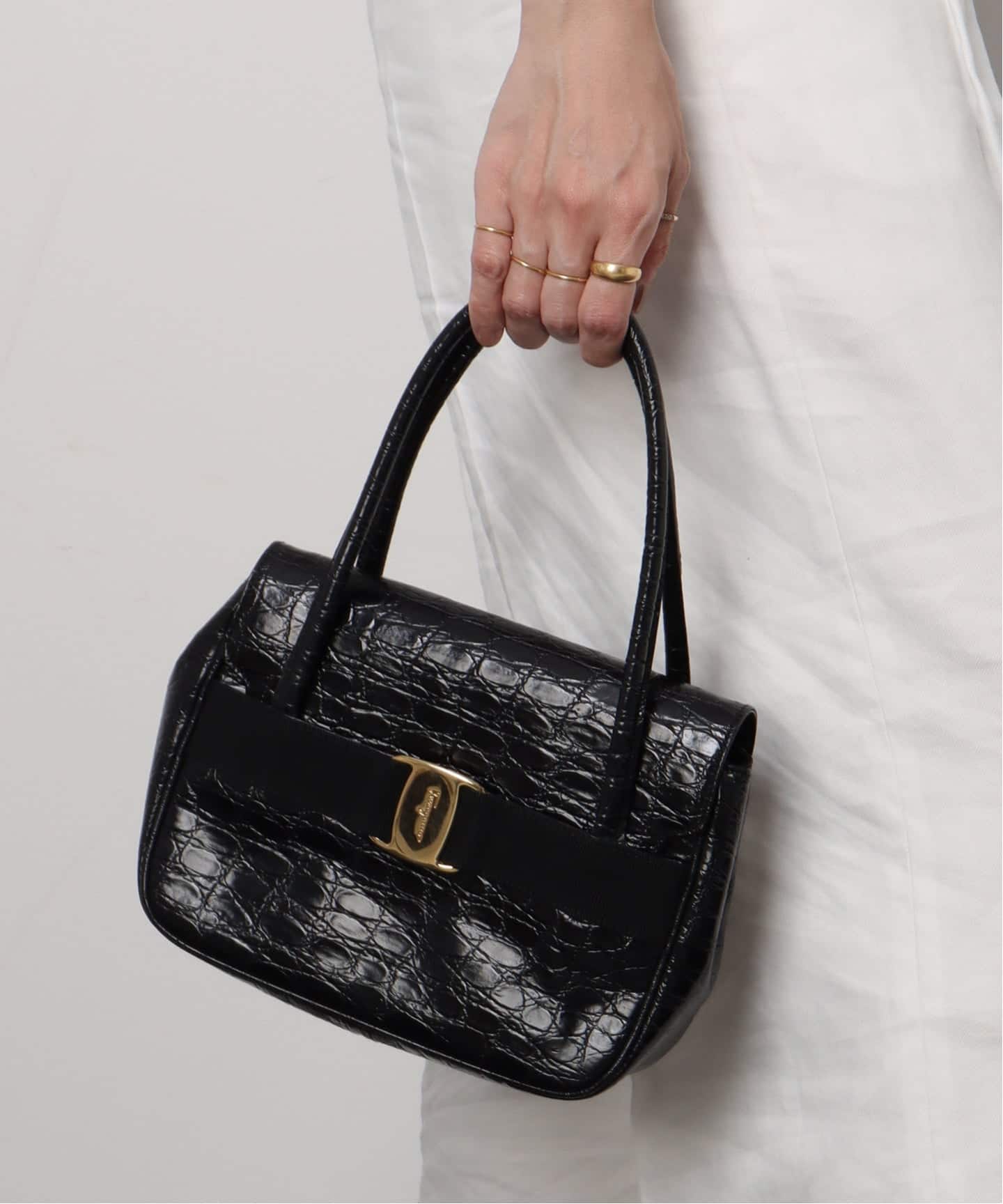 VINTAGE FERRAGAMO/フェラガモ】 Vara 2wayバッグ（ハンドバッグ