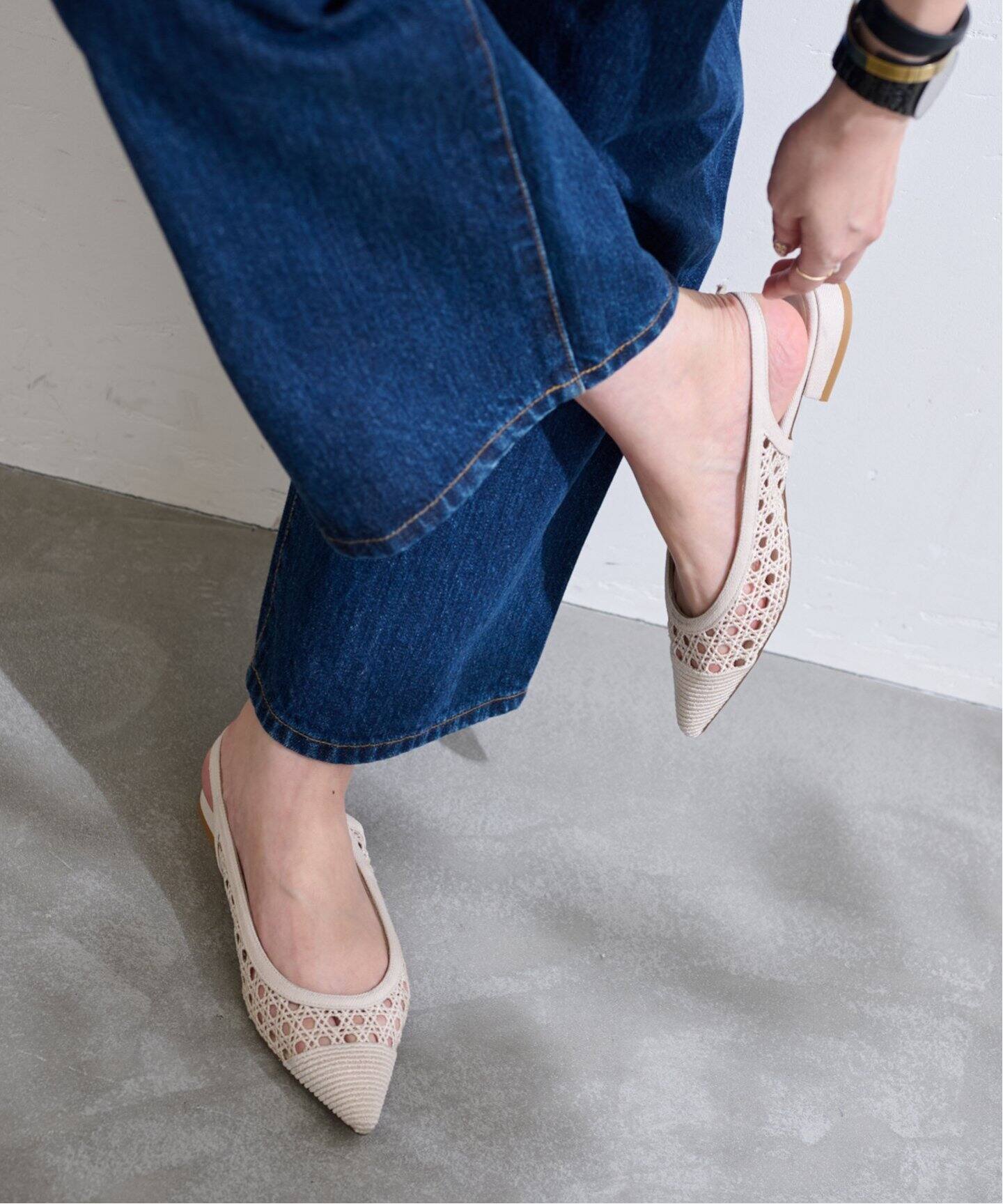 追加》ポインテッドクロシェレーススリングバック（フラットシューズ