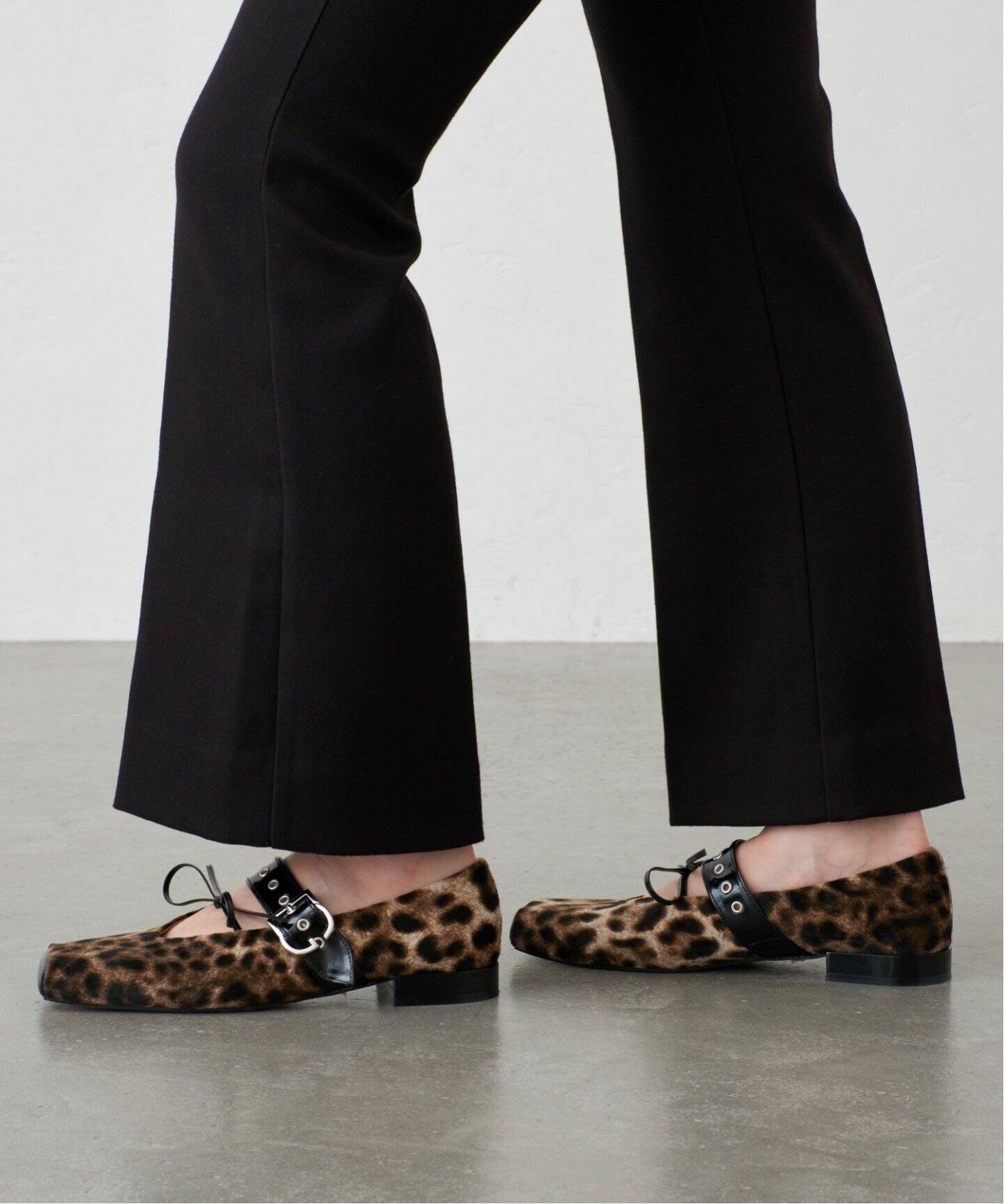 追加》GRISEボックススクエアダブルメリージェーン（フラットシューズ