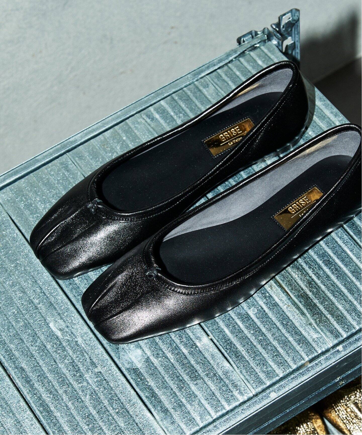 GRISEレザースクエアプリーツフラット（フラットシューズ）｜LE TALON