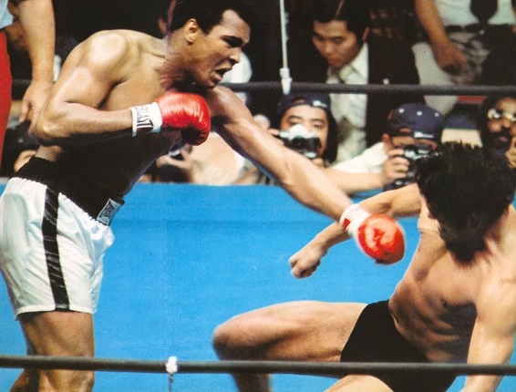 心の中には罪を犯したぐらいの痛みを感じた」アントニオ猪木が語る