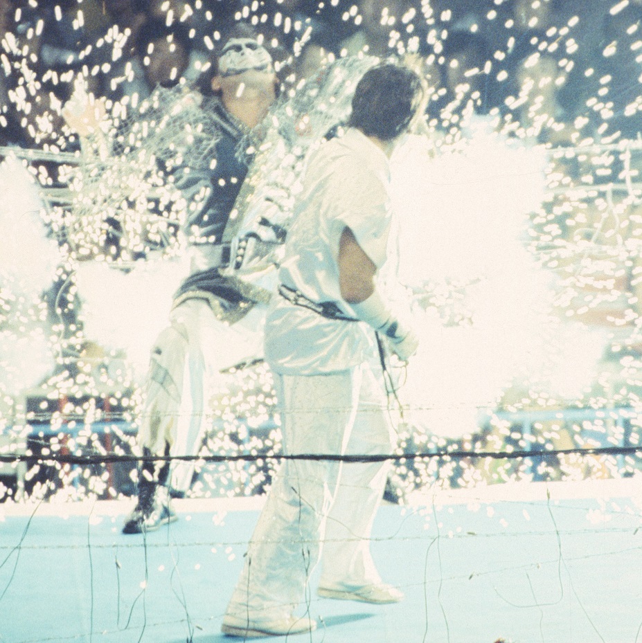 グレート・ムタvsグレート・ニタの魔界大戦が新日本神宮球場で実現!【8