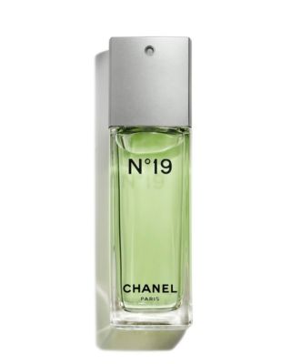 CHANEL N°19 Eau de Toilette Spray 3.4 oz. | Bloomingdale's