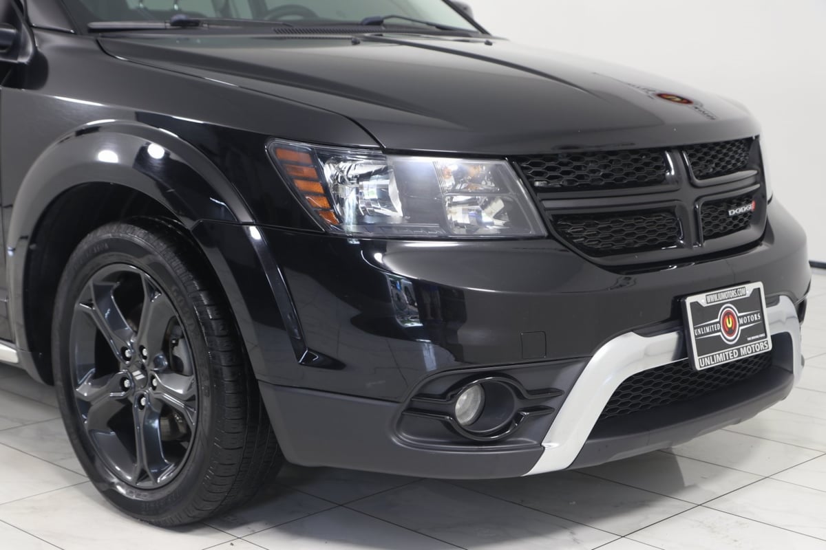 Sold 2018 Dodge Journey Crossroad in Elwood