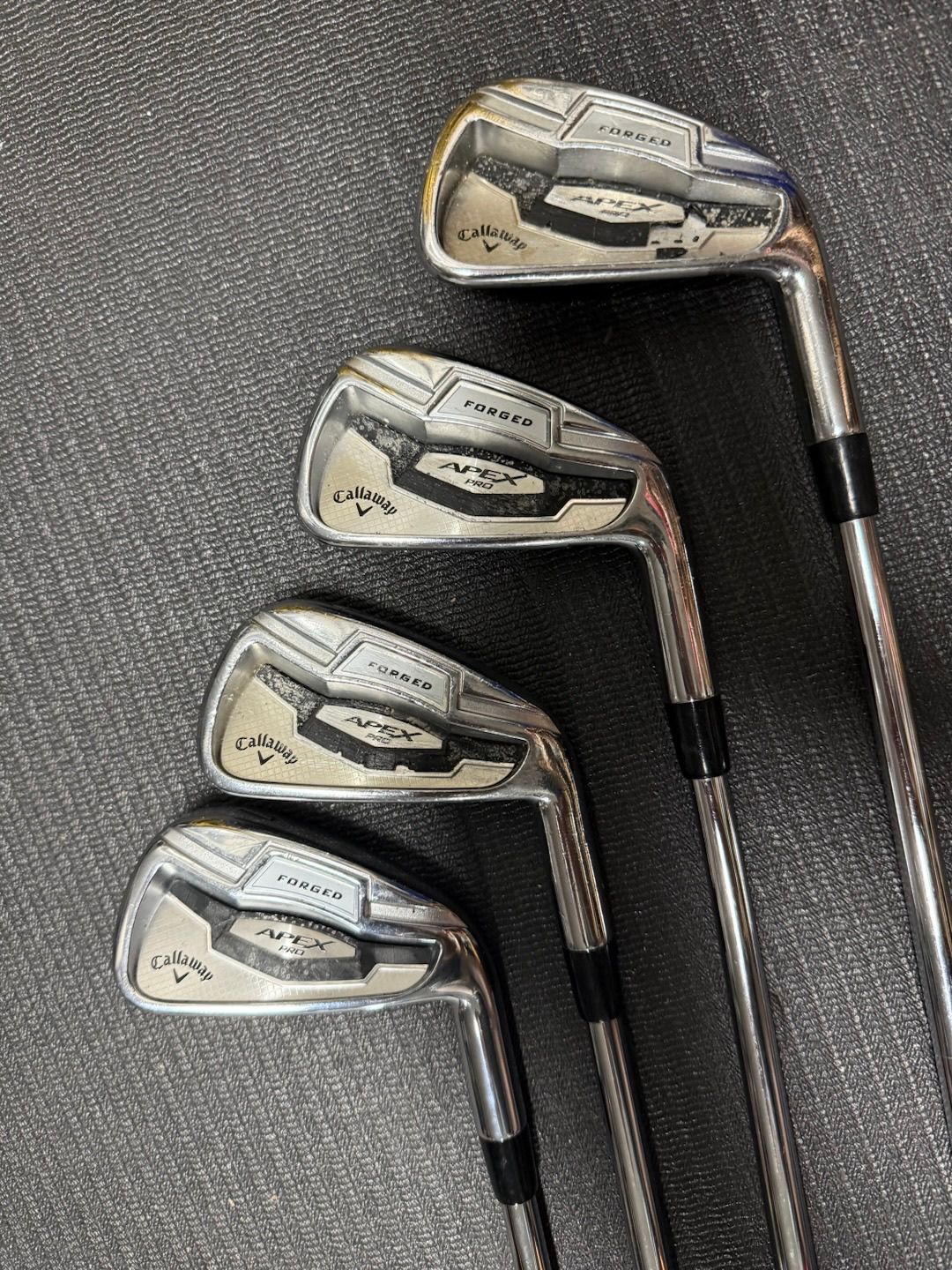 Stacked Golf · Srixon Limited Edition Black Chrome ZXi7 4-PW Set