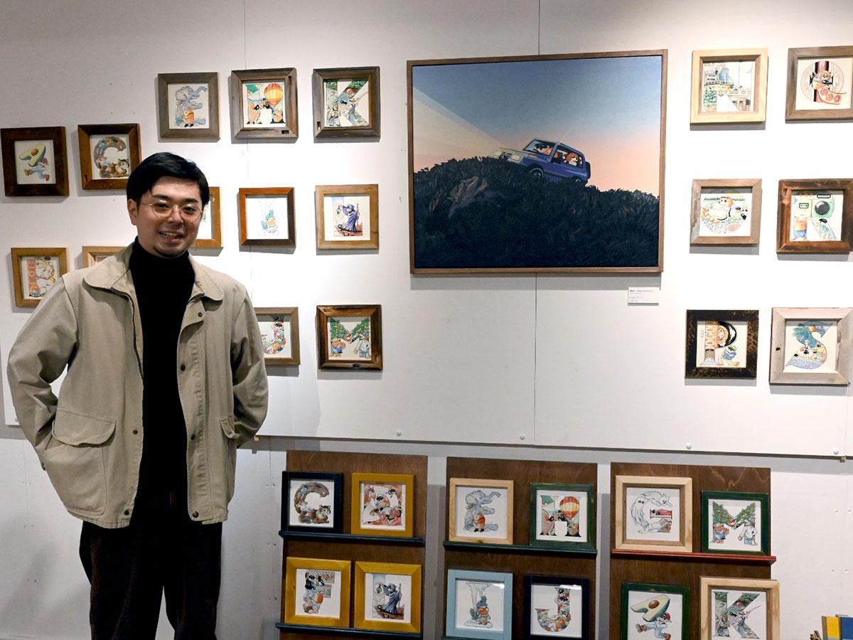 青森のイラストレーター・町田ヒロチカさんが個展 刻印したスツールも
