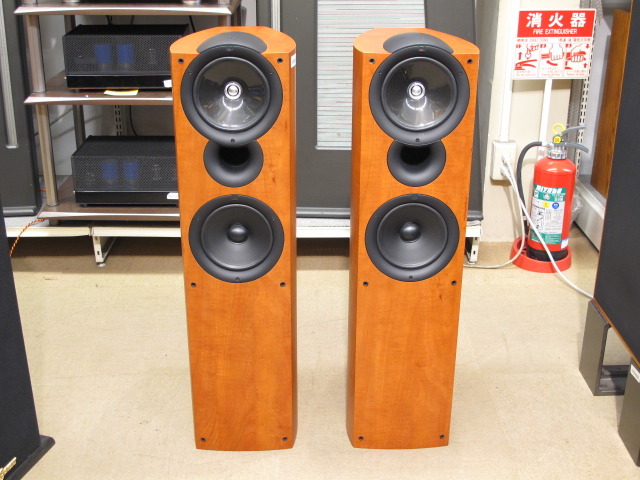 Q5 KEF - HiFi-Do McIntosh/JBL/audio-technica/Jeff Rowland/Accuphase