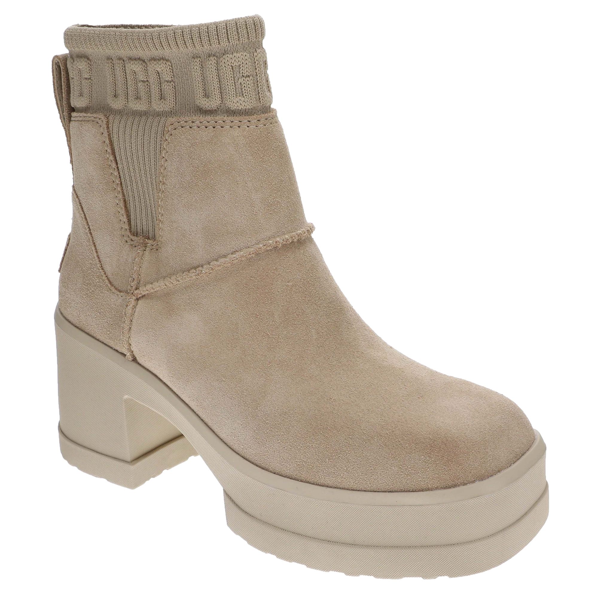 UGG® Moxy Chelsea (Women's) | Masseys