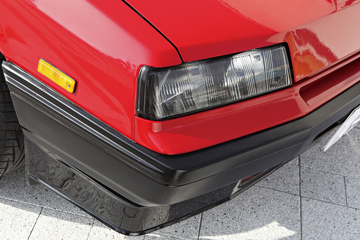 鉄仮面」を得て完成の極みに達したR30｜日産 スカイライン 2000 ターボ