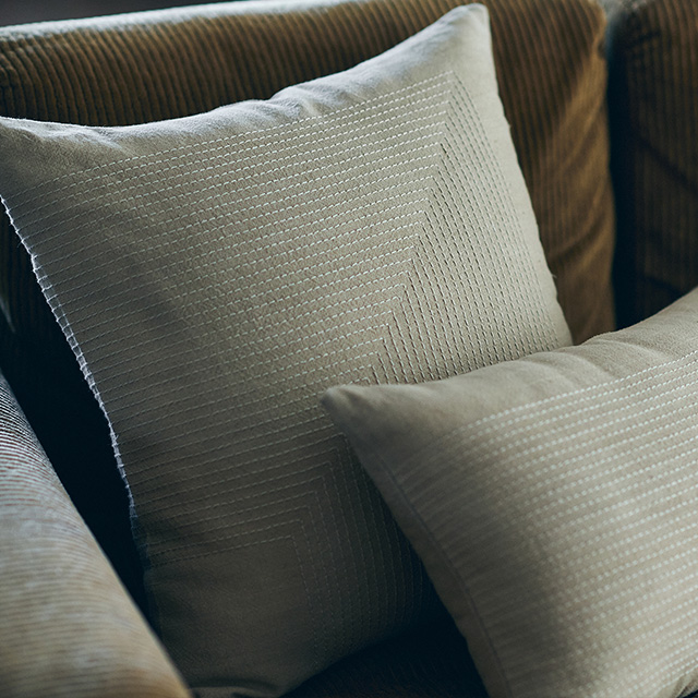 くらしの工藝布 刺し縫いのクッションカバー｜家を装う｜中川政七商店