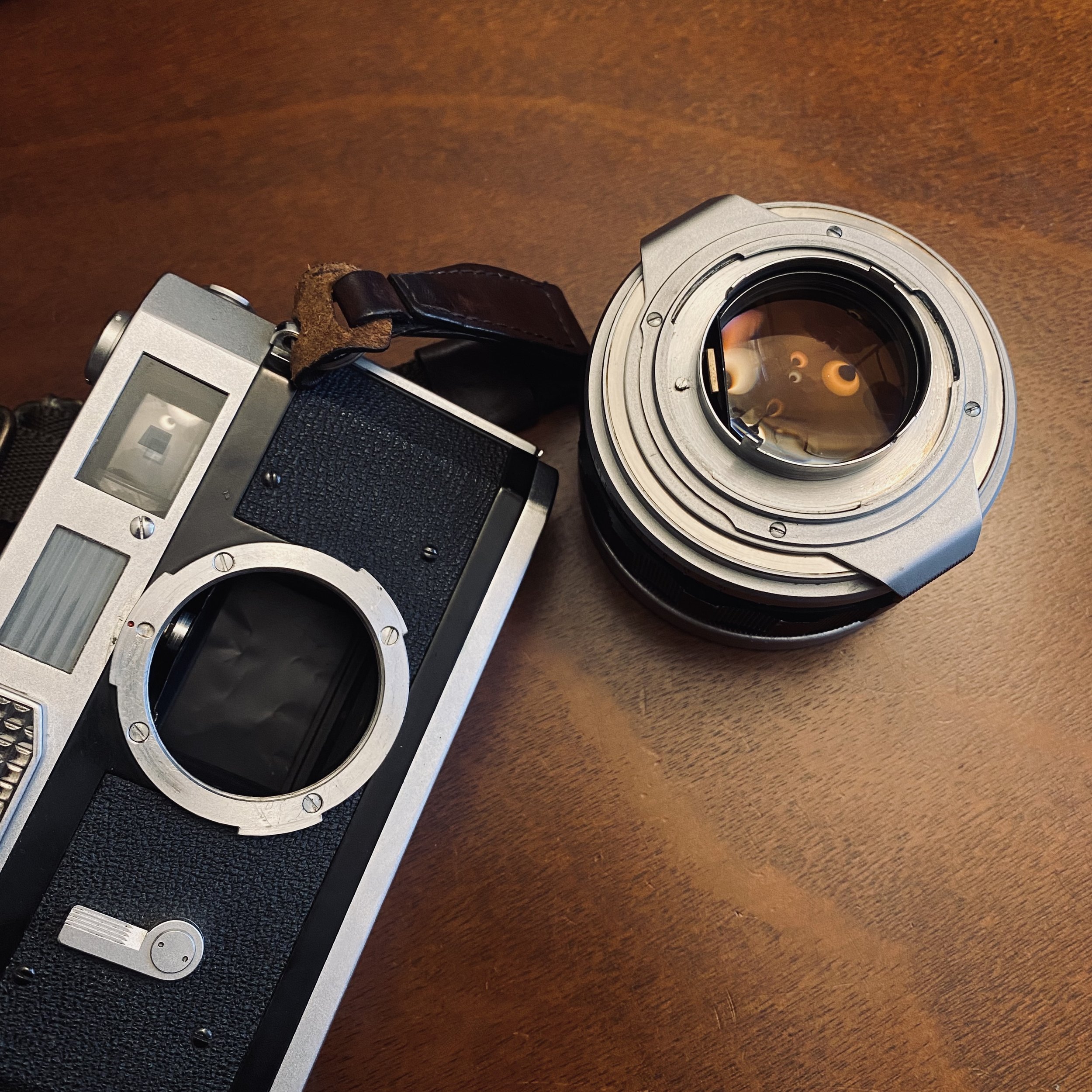 Living with the Canon 50mm f0.95 