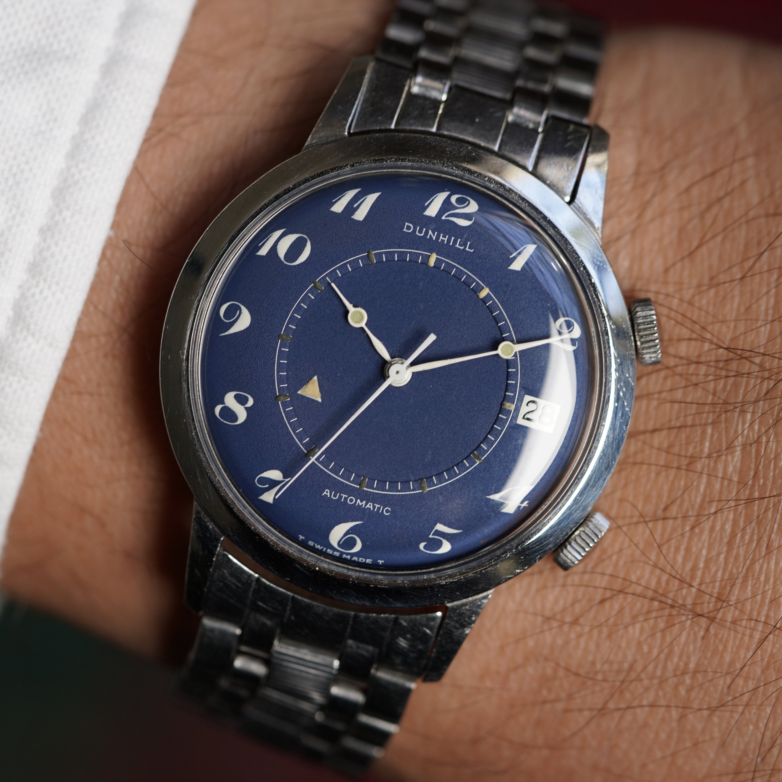 Dunhill Jaeger-LeCoultre Memovox Reference E855 On Gay Freres