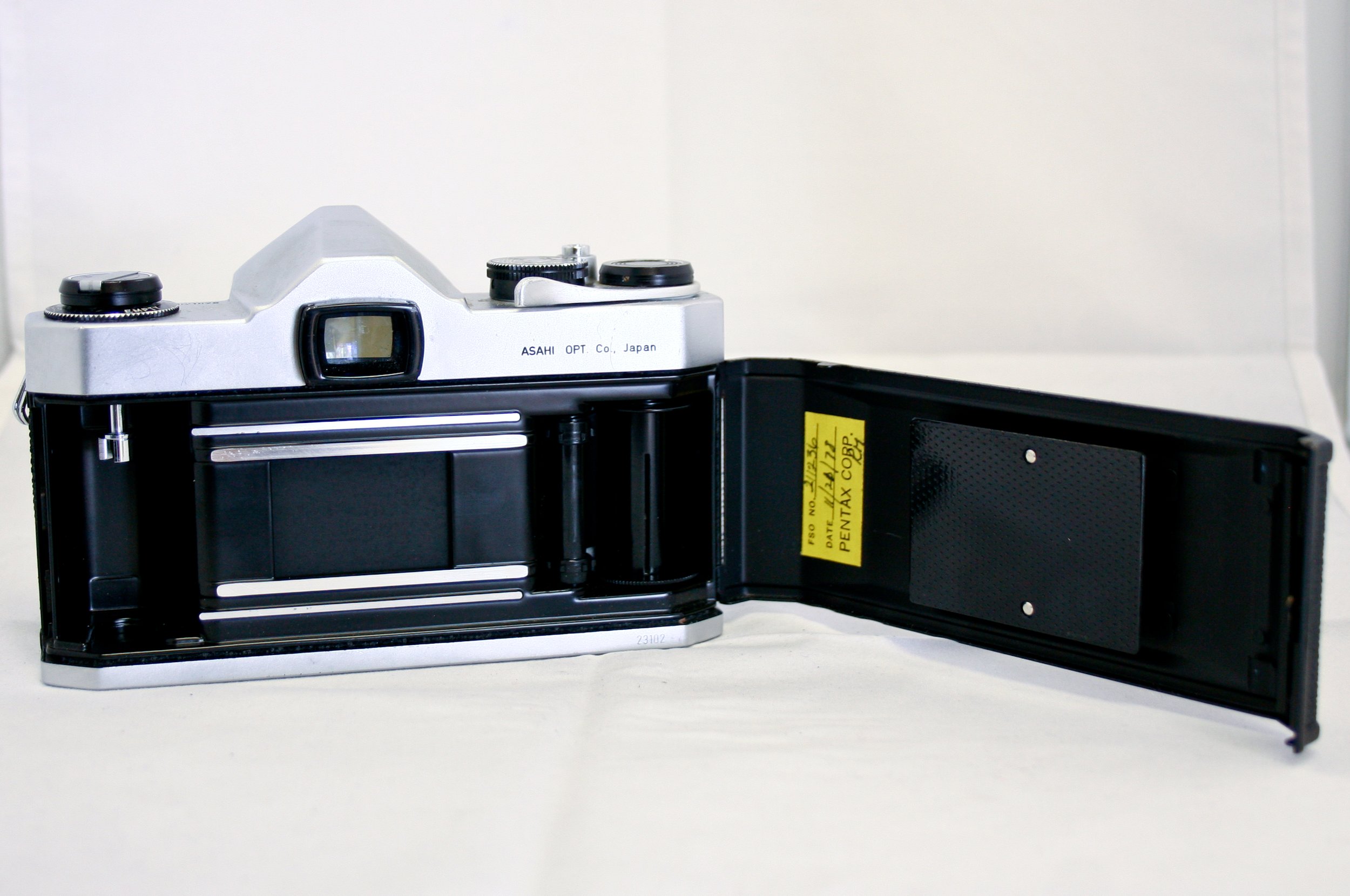 Pentax Spotmatic w/ 50mm 1.4 (*) — Camera Center