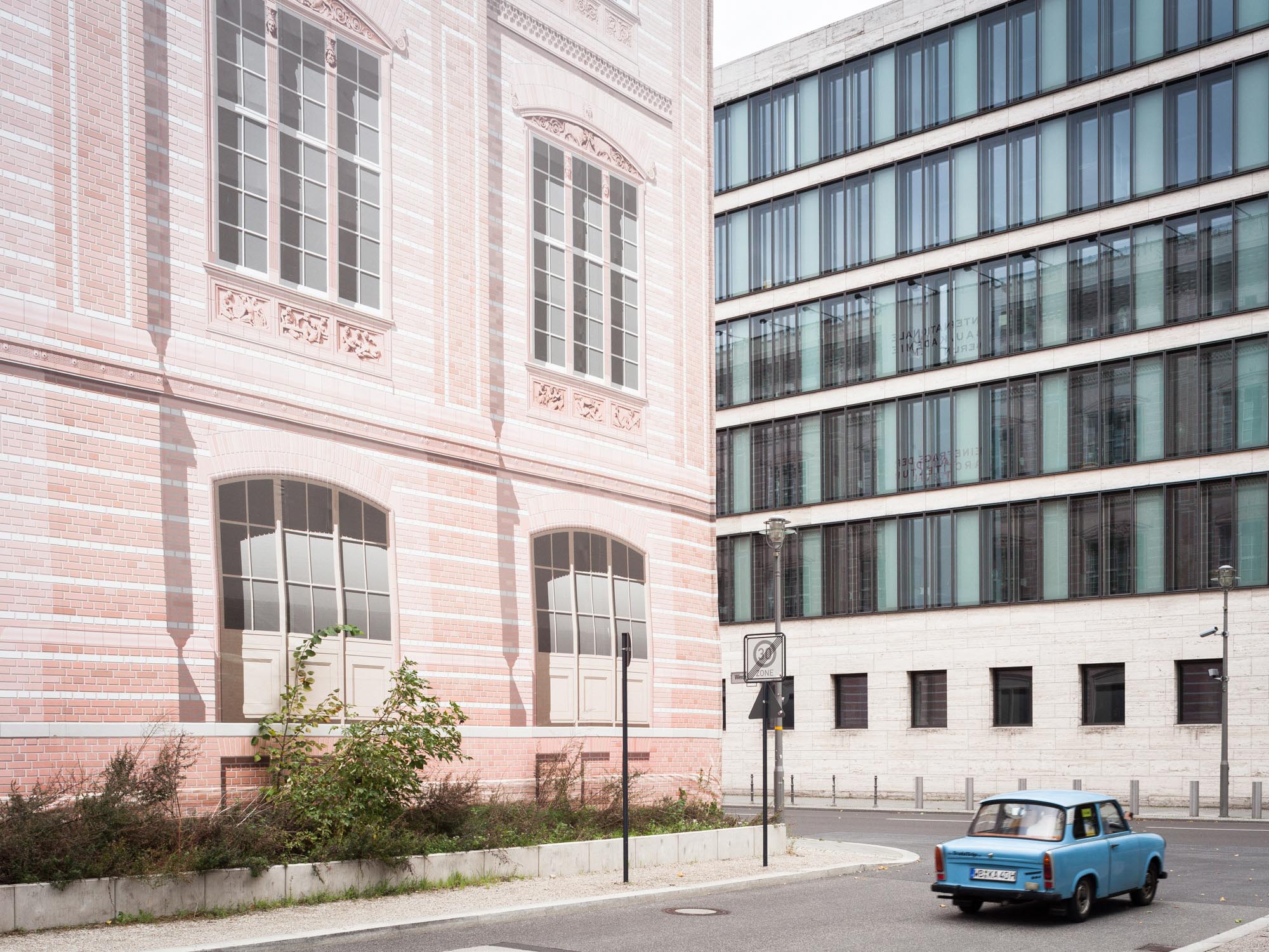 Die zweite Heimat — Peter Bialobrzeski Peter Bialobrzeski is one