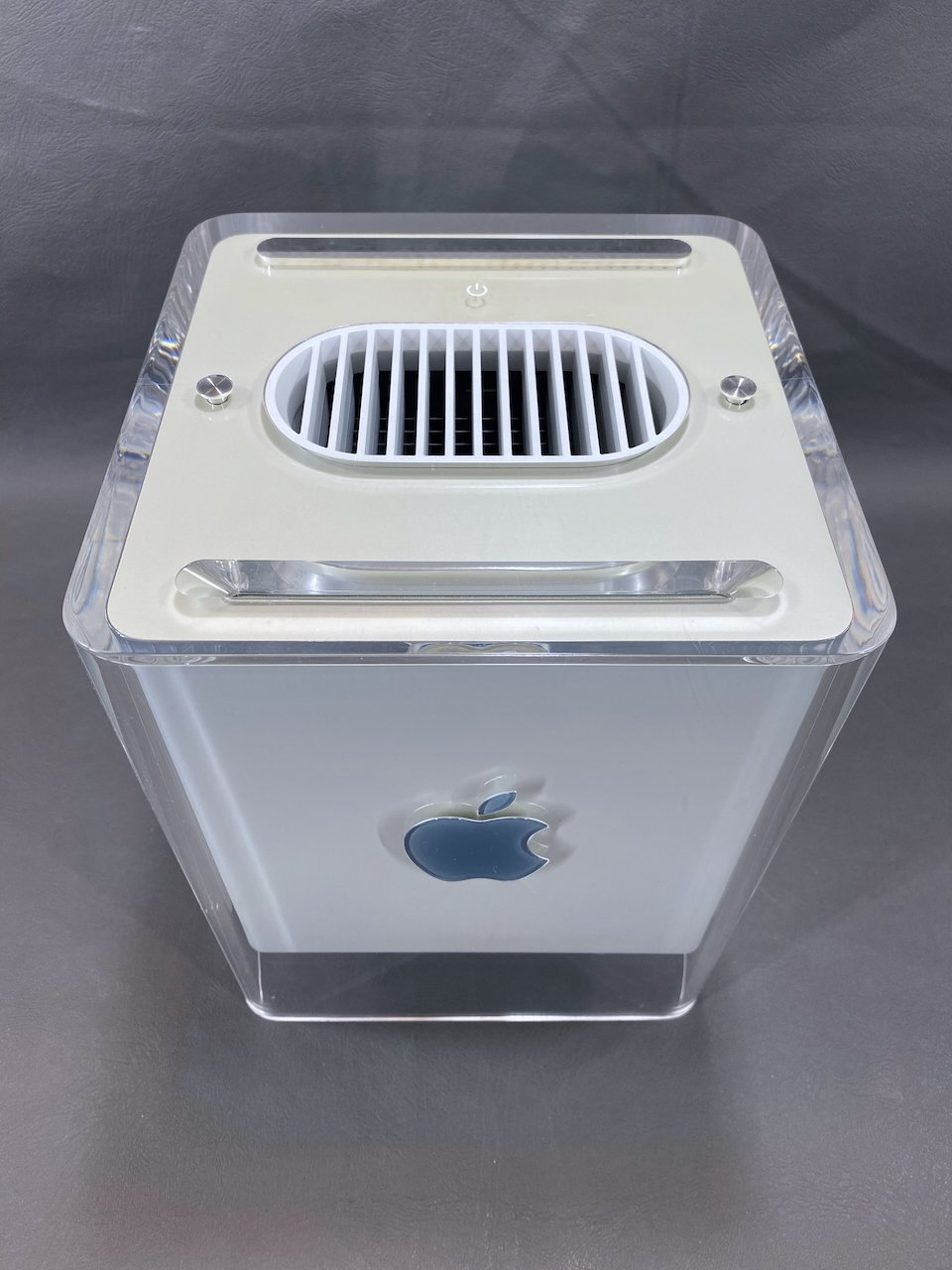 Power Mac G4 Cube — mac27.net