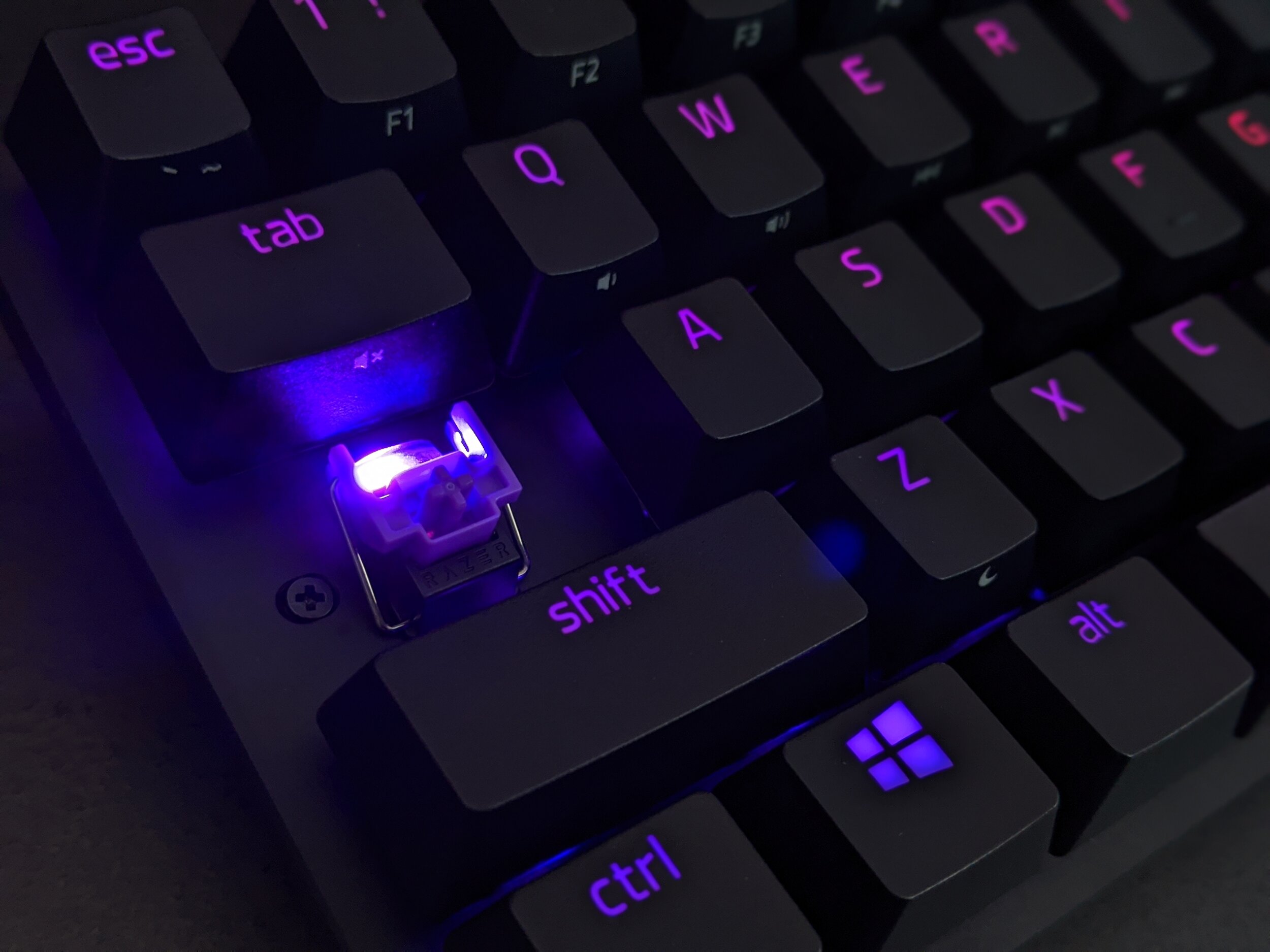 Razer Huntsman Mini Review: Razer's First 60% Keyboard — Sypnotix