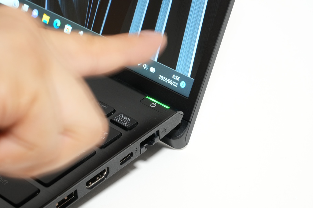 PC-Webzine - VAIO Proシリーズ初の16:10ディスプレイ搭載した「VAIO