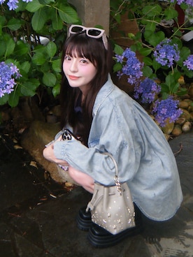 miu miuのサングラス（ピンク系）を使った人気ファッション