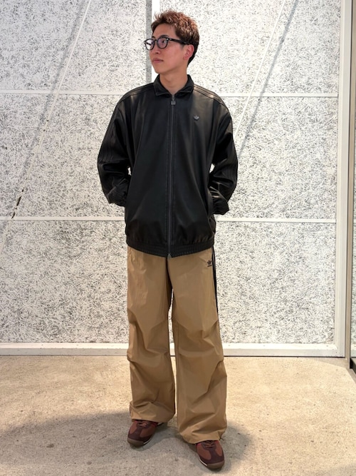 adidas（アディダス）の「プレザー ファイヤーバード オーバーサイズ