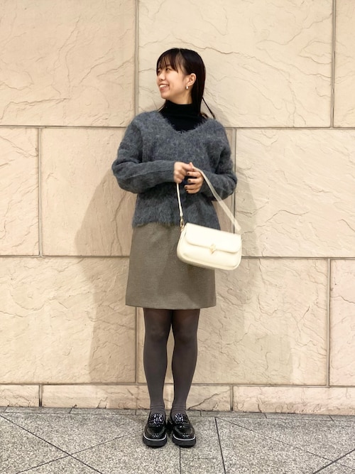 セール】アルパカ混Vネックヘアリーニット（ニット/セーター）｜URBAN