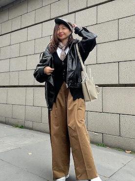 ZARAのライダースジャケットを使った人気ファッションコーディネート