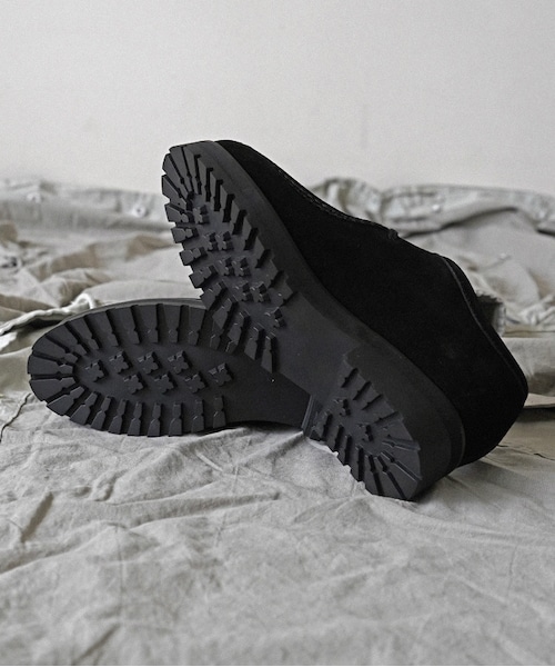 shiun（シウン）の「BLACK SUEDE MOCCASIN（モカシン/デッキシューズ