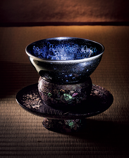 藤田美術館の国宝「曜変天目茶碗」を特別鑑賞！その美しさは宝石のよう