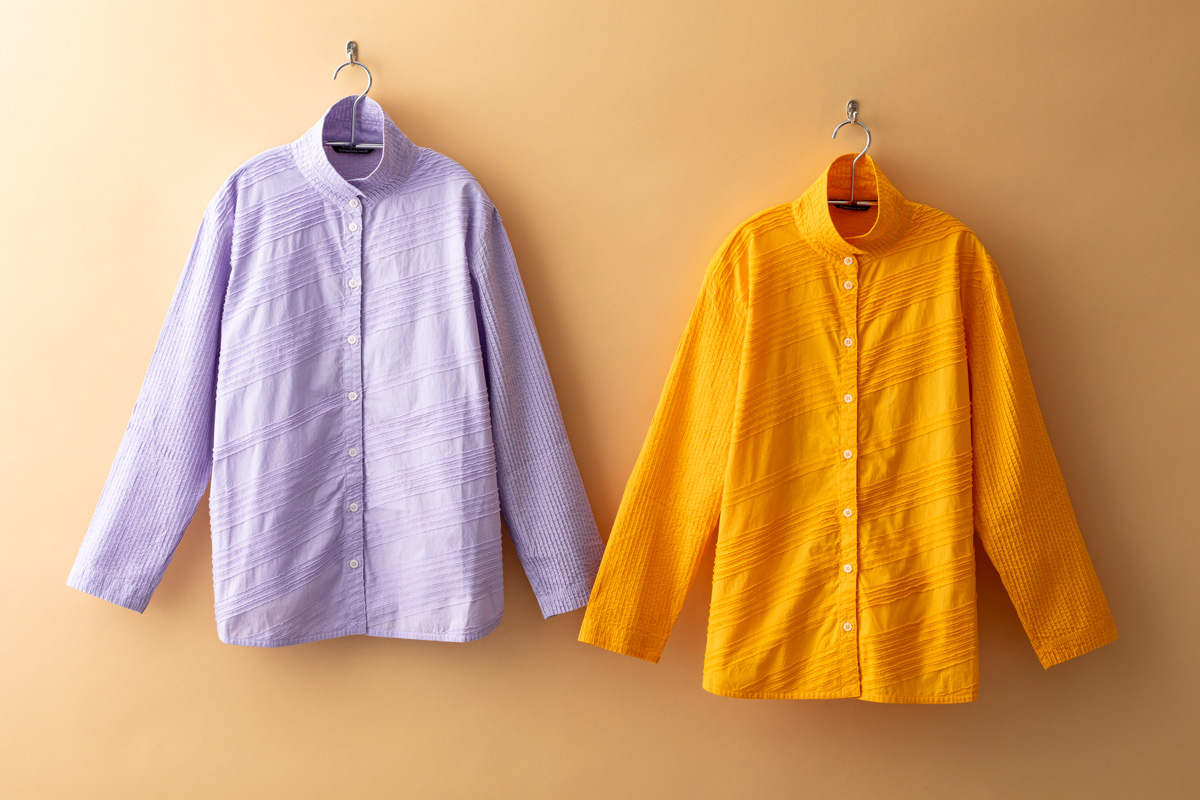 一枚一枚、手仕事で作られたヤッコマリカルドのピンタックシャツ