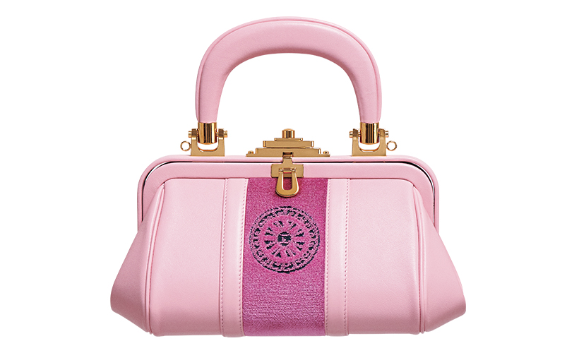 甦る名品バッグ「ロベルタ ディ カメリーノ」“新生バゴンギ” 誕生