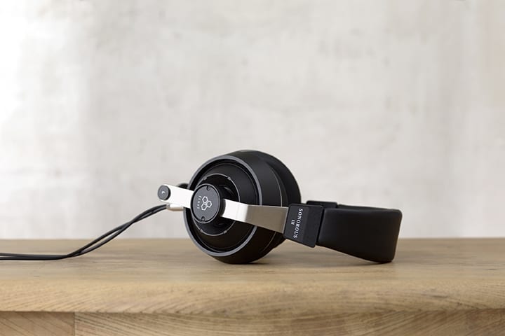 Final SONOROUS III headphones - The Absolute Sound