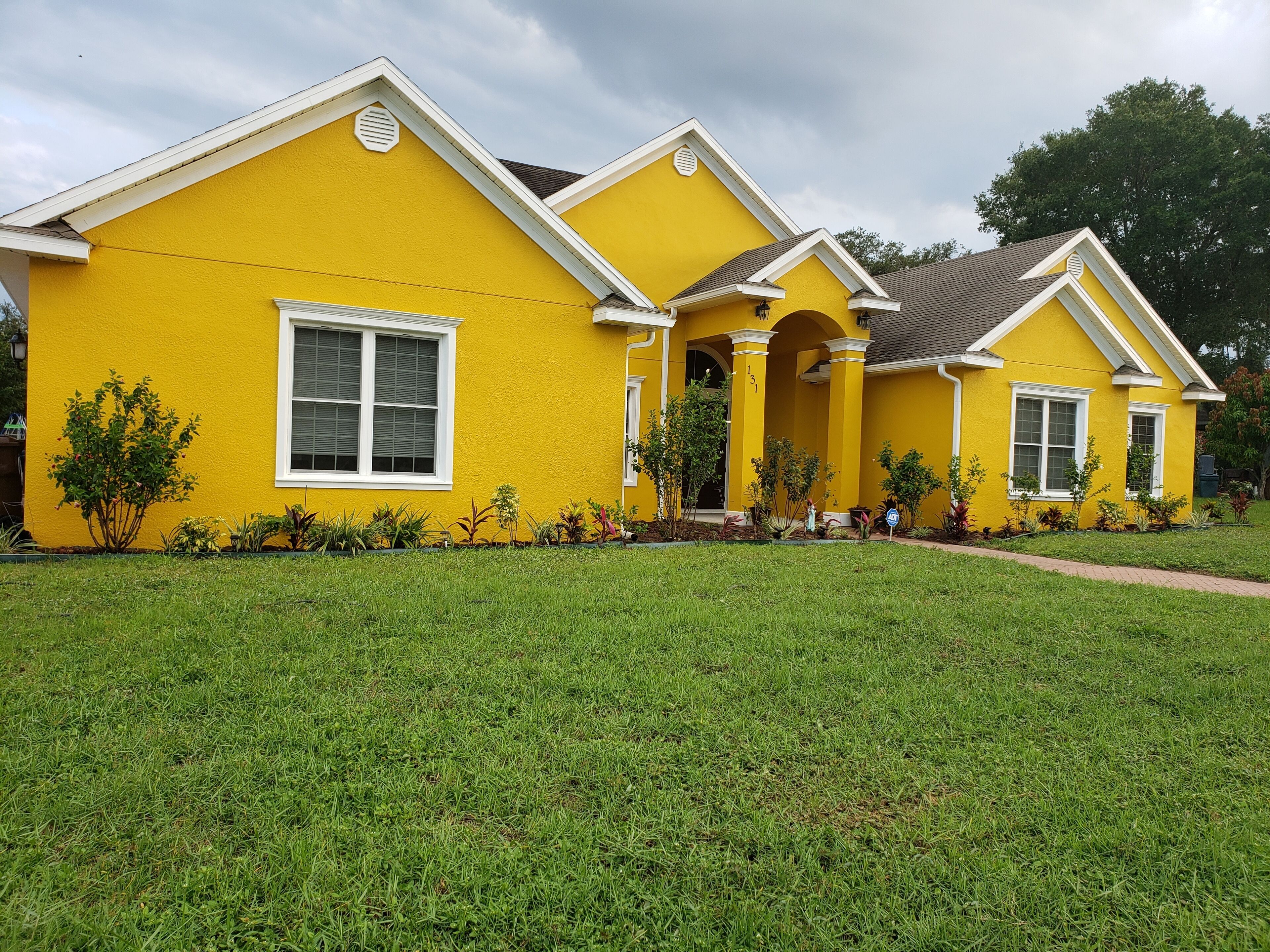 The Yellow House in the Heart of Florida - Haines City | Vrbo