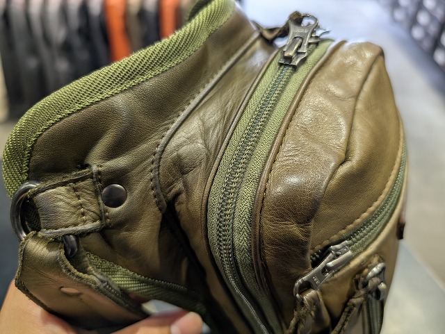 2ウェイレッグバッグ2のエイジング： KUSHITANI三鷹店 | KUSHITANI 三鷹店