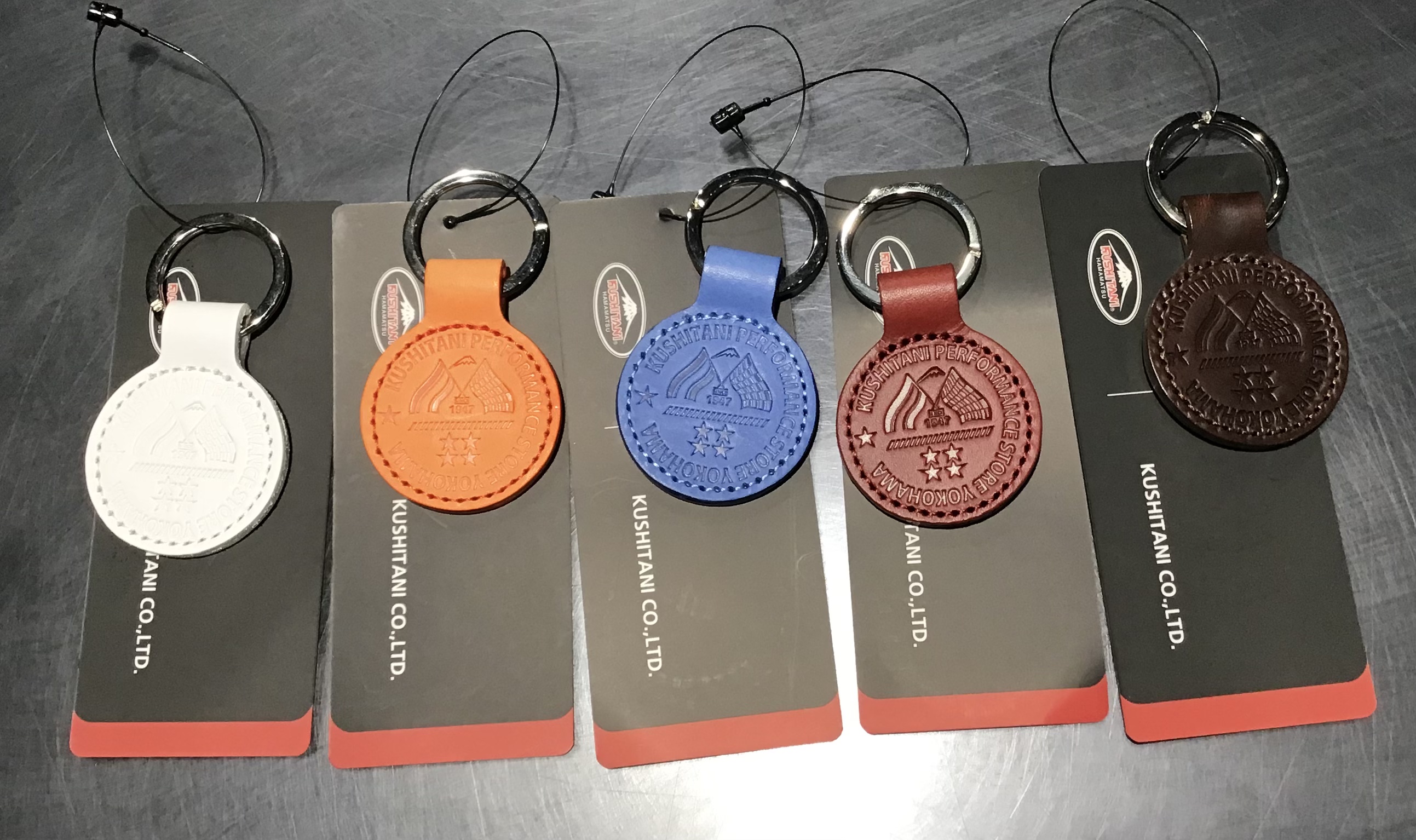 KUSHITANI横浜店限定キーホルダーと定番キーホルダーのご案内